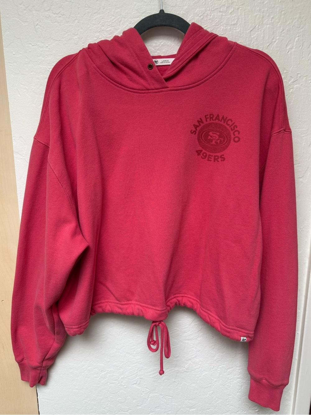 47 Women's San Francisco 49ers Cropped Hoodie - Pink